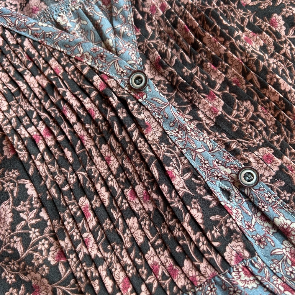 Mystree Button Down Pintucked Floral Tank Top. EUC. Boho. Flowy. - Picture 12 of 12